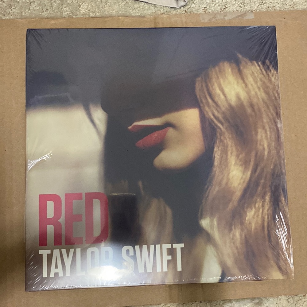 taylor swift red (stolen version) new and unopened vinyl